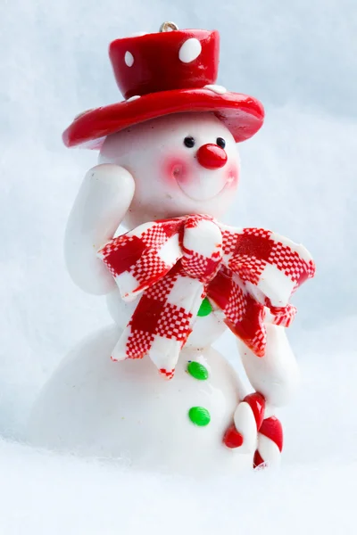 Снеговик машет рукой — стоковое фото