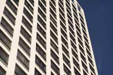 Daire kompleksi ile pencere eşiği