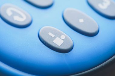 Dijital klavye yakın