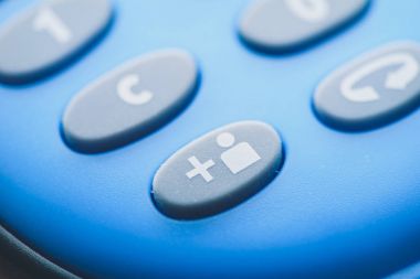 Dijital klavye yakın