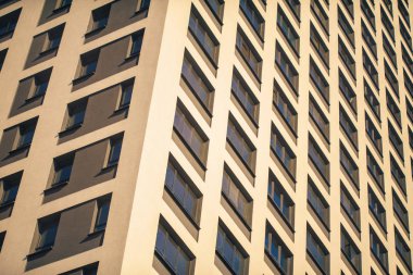 Modern yüksek doğmak daire kompleksi