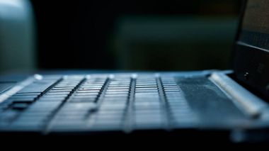 Bir bilgisayarın klavyesi