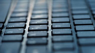Bir bilgisayarın klavyesi