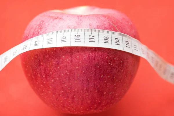 Apple with White Measuring Tape — Stock Photo, Image