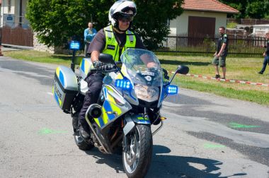 İkinci canlı değil.