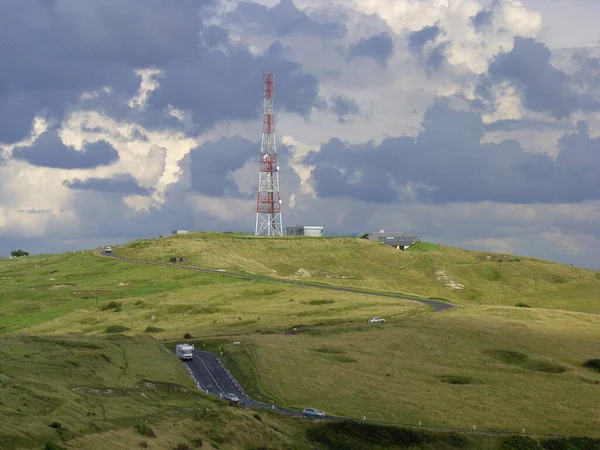 Zender Voor Transmissie Van Radio Televisie Uitzendingen Internet Gsm Signaal — Stockfoto