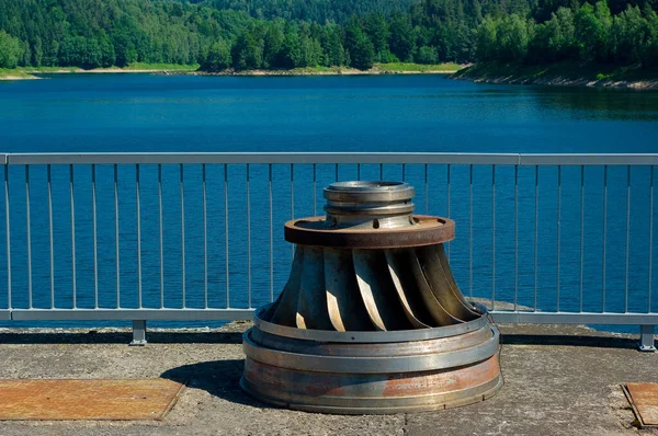 Oude Francis Turbine Een Van Eerste Turbines Een Waterkrachtcentrale Genaamd Stockafbeelding