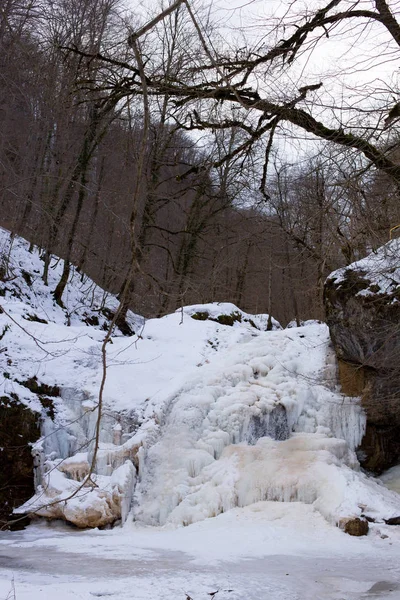 Mañana helada en las cascadas — Foto de Stock