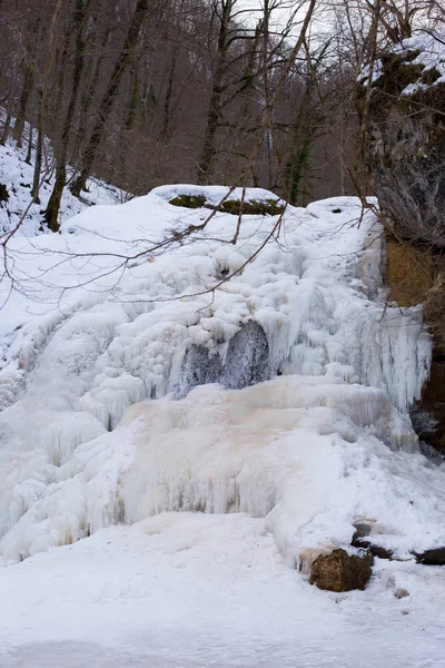 Mañana helada en las cascadas — Foto de Stock