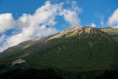  Dağlar ve deniz arasında ünlü 30 yolun