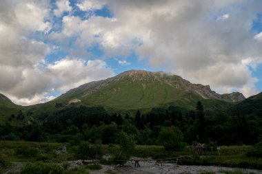  Dağlar ve deniz arasında ünlü 30 yolun