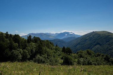  Dağlar ve deniz arasında ünlü 30 yolun