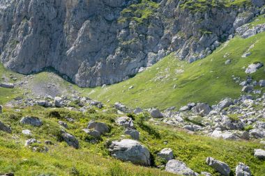 Dağlar ve deniz arasında ünlü 30 yolun