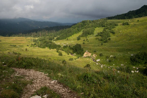 The famous 30 route, across the mountains to the sea — Stock Photo, Image