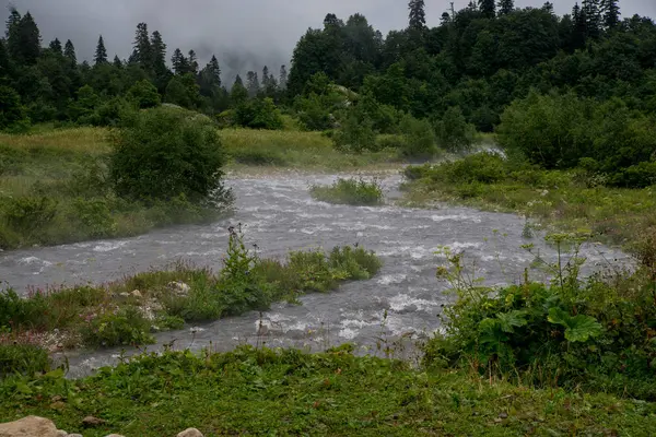  Dağlar ve deniz arasında ünlü 30 yolun