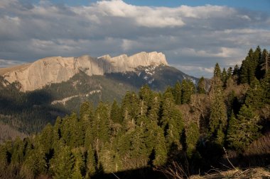 Dağ büyük Thach doğal park
