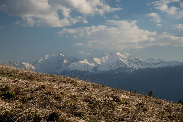 Dağ büyük Thach doğal park