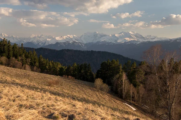 Dağ büyük Thach doğal park