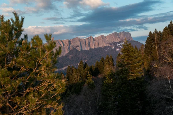 Die Bergkette des Naturparks Große Thach — Stockfoto