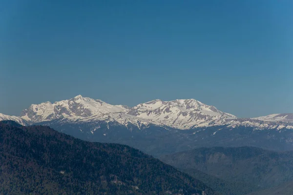 Lantul muntos al parcului natural Big Thach — Fotografie, imagine de stoc