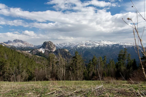 Dağ büyük Thach doğal park