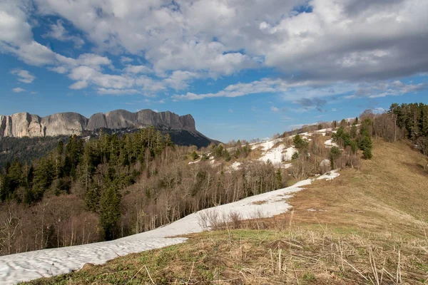 Dağ büyük Thach doğal park