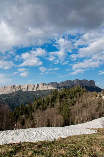 Horské pásmo přírodního parku velký Ju — Stock fotografie