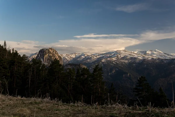 Dağ büyük Thach doğal park