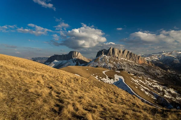Dağ büyük Thach doğal park