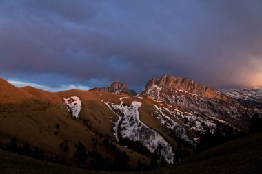 Dağ büyük Thach doğal park
