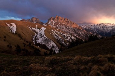 Dağ büyük Thach doğal park