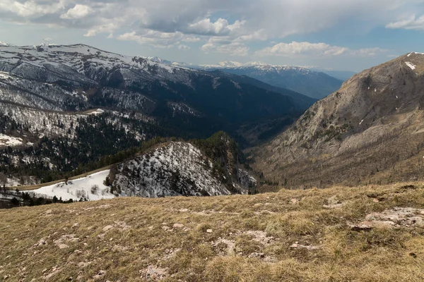 Die Bergkette des Naturparks Große Thach — Stockfoto