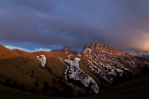 Dağ büyük Thach doğal park