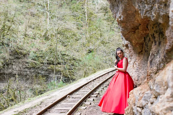 Portrait Une Belle Jeune Fille Sur Nature — Photo