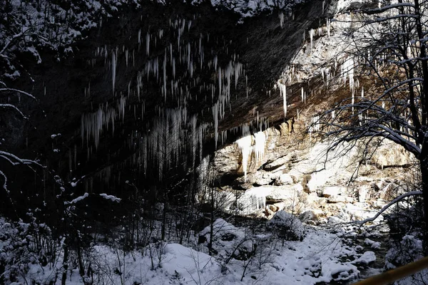 クルドシップス川の冬の峡谷 グアム峡谷 ロシア — ストック写真