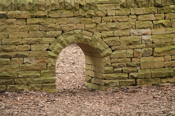 Stone Wall Arch. — Stock Photo, Image