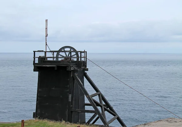 Zinnmine an der Küste. — Stockfoto