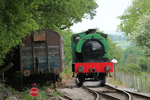 Spoorlijn stoommachine. — Stockfoto