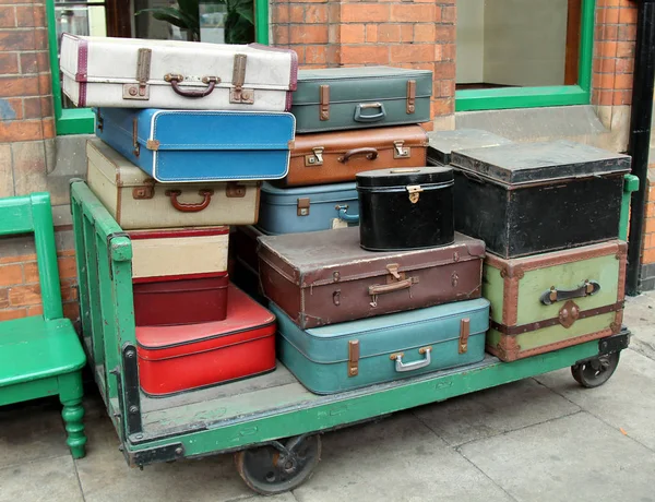 Carrello dei vecchi portatori . — Foto Stock