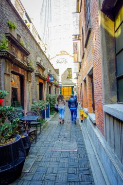 Shanghai, Çin - 29 Ocak, 2017: Fransız imtiyaz district Shanghai yürüyüş, şirin sokakları, mağazaları ve restoranları ile turistler için popüler hedef