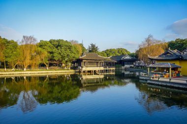 Shanghai, Çin - 29 Ocak, 2017: güzel geleneksel Çince binalar bulunan Zhouzhuang su şehri, antik kentin İlçe ve eski binalar, popüler turistik alan çekici içinde