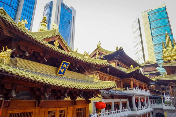 Shanghai, Çin - 29 Ocak, 2017: yakın Jingan temple içinde bulunan güzel tapınak inşa Ambras Kalesi