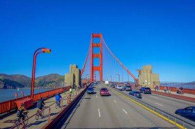 San Francisco, California - 11 Şubat 2017: Golden Gate Köprüsü, ikonik inşaat Simgesel Yapı San Francisco Şehir güzel turistik görünümünü.