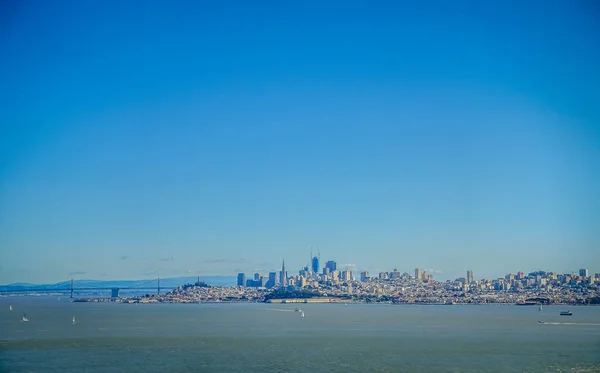 Weergave van de prachtige skyline van San Francisco genomen vanuit Noord Vista gezichtspunt — Stockfoto