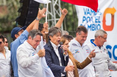 Quito, Ekvator - 26 Şubat 2017: Guillermo Kement, onun seçim kampanyası Creo Suma İttifak'ın başkan adayı