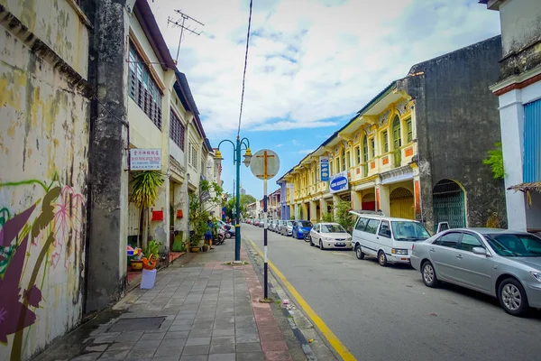 George Town, Malaysia - 10 mars 2017: Vackra färgglada utsikten över centrum gatorna i den näst största staden i landet. — Stockfoto