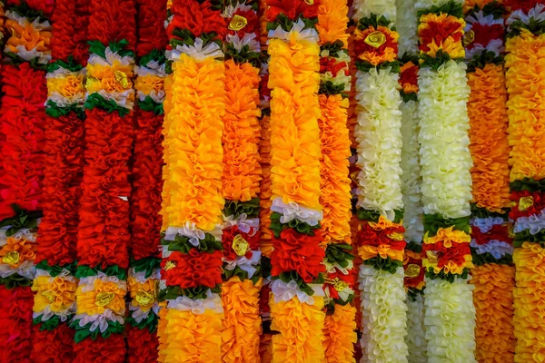 Close up shot of beautiful flower garland in Malaysia — Stock Photo, Image