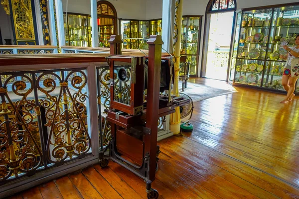 Pinang Peranakan Mansion, museu que mostra costumes peranakanos, design de interiores e estilos de vida, Malásia — Fotografia de Stock