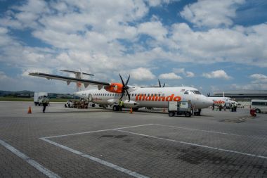 George Town, Malezya - 10 Şubat 2017: Malindo uçak Penang havaalanında, Güneydoğu Asya'da, Lion Air ikinci büyük düşük maliyetli havayolu için yan kuruluşu.