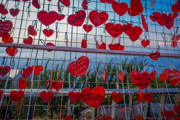 Beautiful view of heart locks in Penang Hill during sunset, Malaysia — Stock Photo, Image